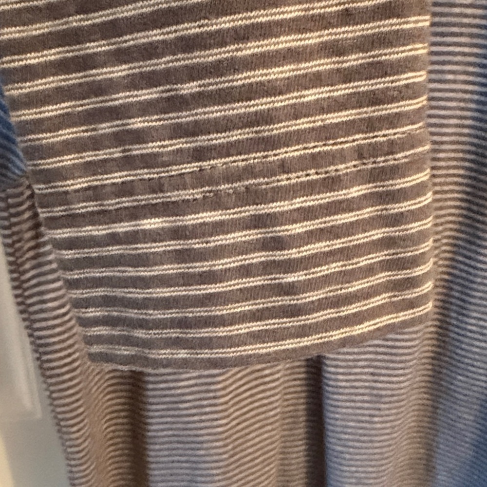 johnnie-O Men's Blue/Gray Med
"Hangin Out" Harvell Quarter-Zip Striped Pullover - Picture 6 of 12